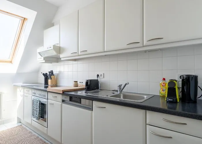 Apartment Dachgeschoss Im Altbaustil *